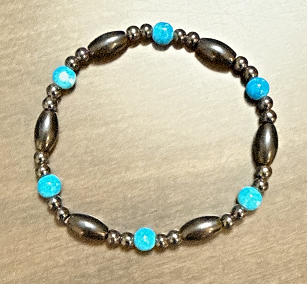 Hematite Beaded Turquoise Accent Stone Magnetic Stretch Bracelet 7.5 Inch Womens